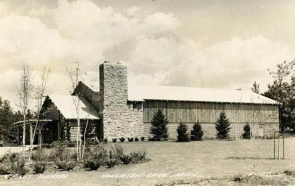 Pines Theatre - 1940S From Paul (newer photo)